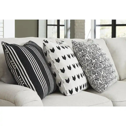 Signature Design by Ashley Huntsworth Dove Gray 5-Piece Sectional with Chaise - 155W x 99D x 38H
