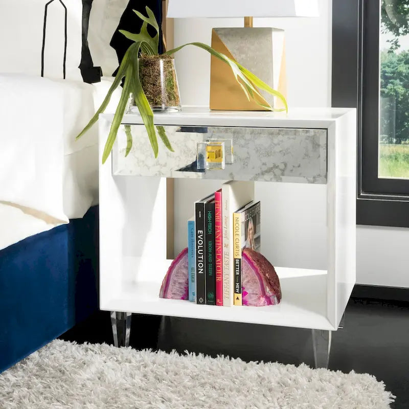 SAFAVIEH Couture Myrthe Eglomise Side Table- White - 24  W x 18  L x 25  H - 24Wx18Dx25H