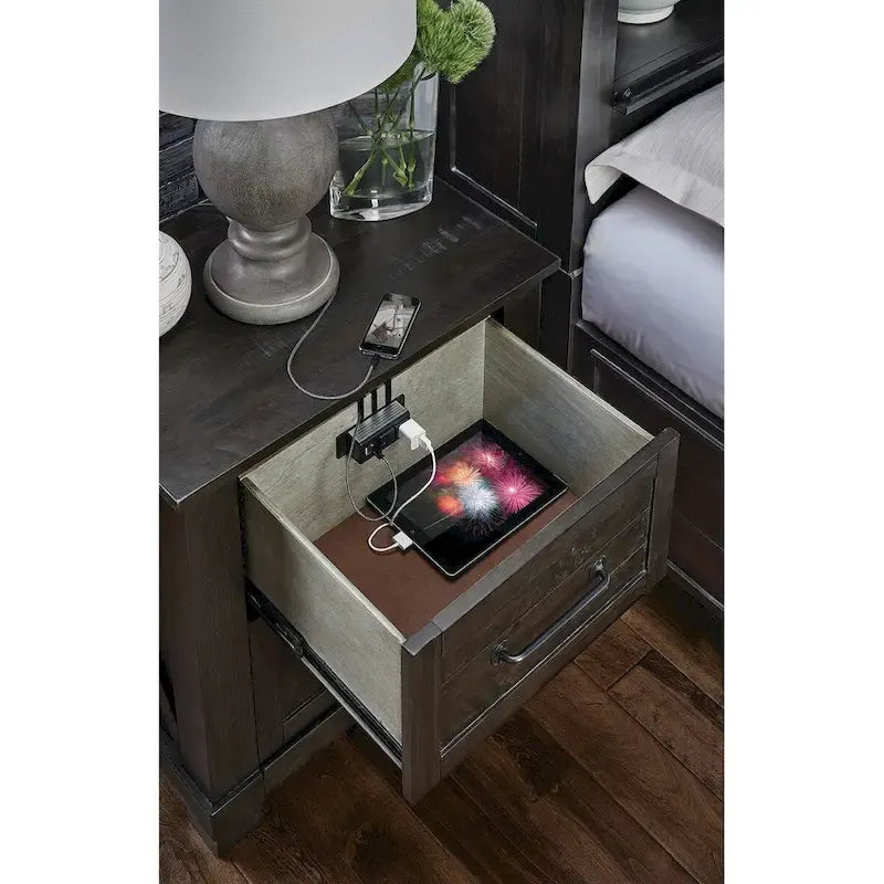 Simply Solid Sharla Solid Wood 5-piece Storage Bedroom Collection
