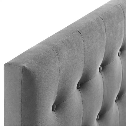 Carson Carrington Labbgard Queen Tufted Velvet Headboard