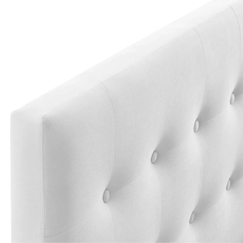 Carson Carrington Labbgard Queen Tufted Velvet Headboard